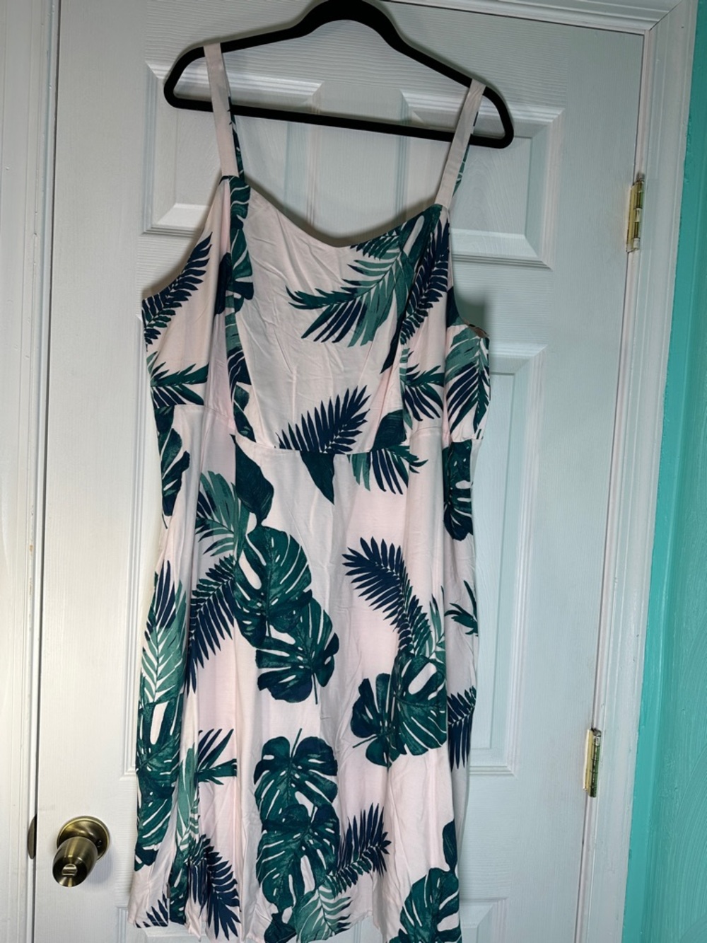 Tropical Leaf Print Spaghetti Strap Dress - Green on Light Pink